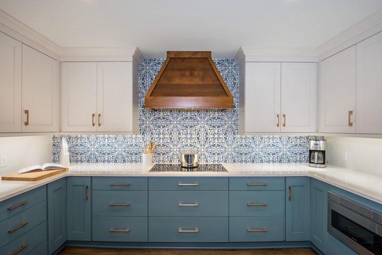 New Kitchen featuring decorative backsplash tile